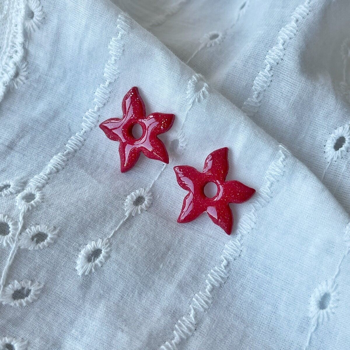 Créoles Star - Rouge rubis pailleté